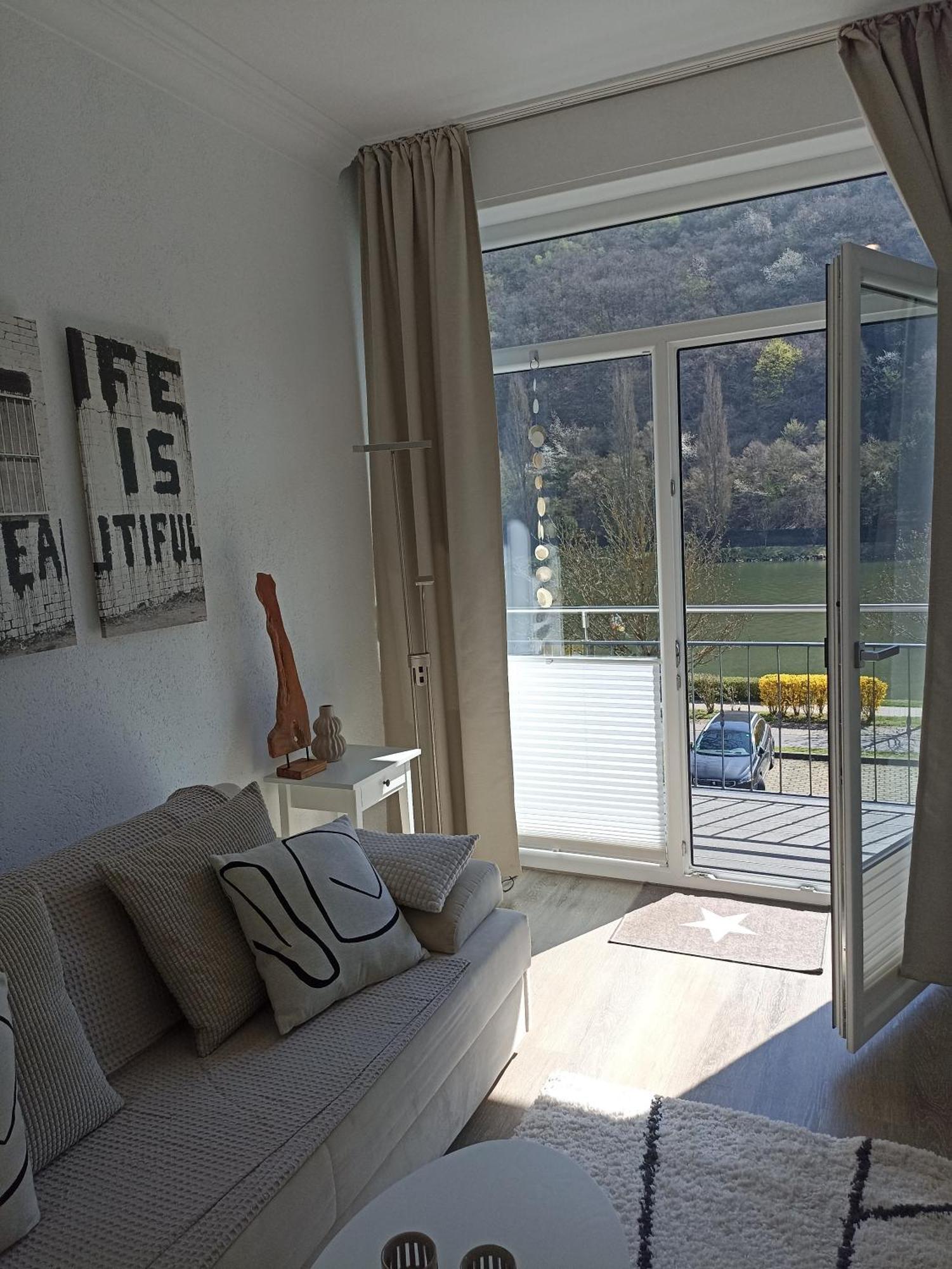 Haus Mosel Apartment Klotten Ngoại thất bức ảnh